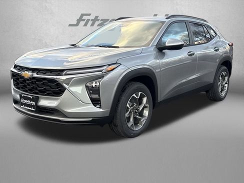 New 2026 Chevrolet Trax LT image 2