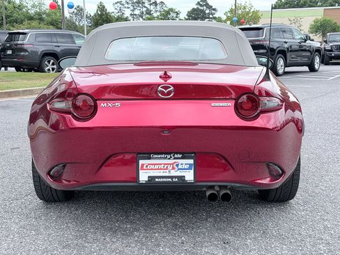 Used 2021 MAZDA MX-5 Miata Grand Touring RWD image 7