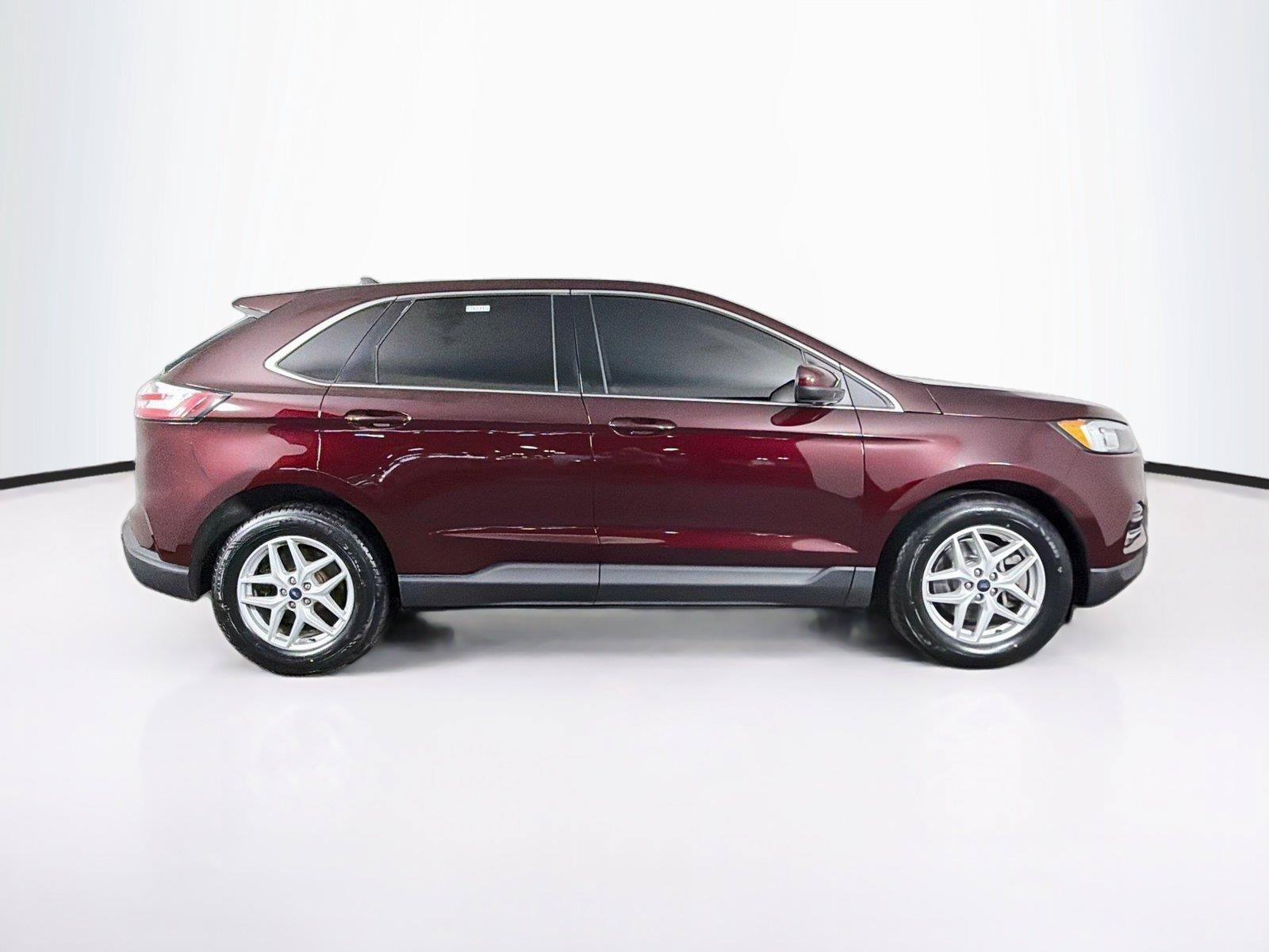 Used 2021 Ford Edge SEL w/ Convenience Package AWD/4WD image 12