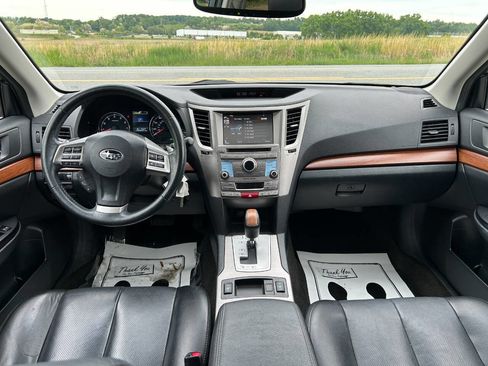 Used 2014 Subaru Outback 2.5i Limited AWD/4WD image 17