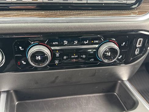 Used 2024 Chevrolet Silverado 1500 LT w/ Z71 Off-Road Package image 25