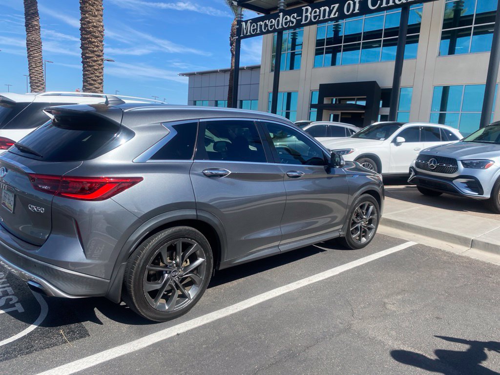 Used 2019 INFINITI QX50 Essential w/ Sensory Package AWD/4WD image 5
