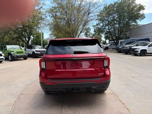 Certified 2025 Ford Explorer ST-Line w/ Premium Package AWD/4WD image 5