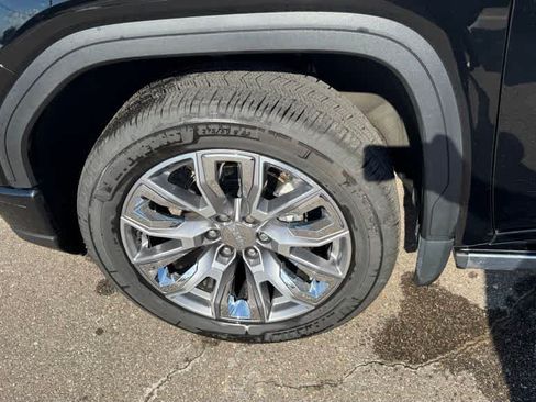 Used 2024 GMC Sierra 1500 Denali AWD/4WD image 12