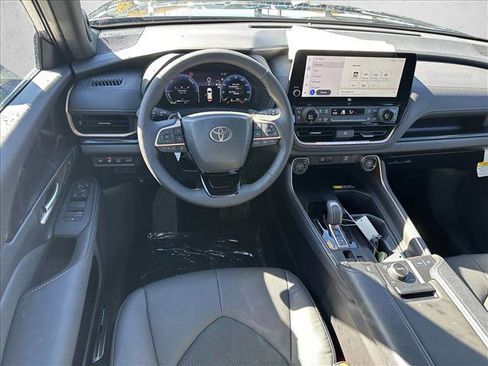 New 2026 Toyota Grand Highlander AWD Hybrid image 10