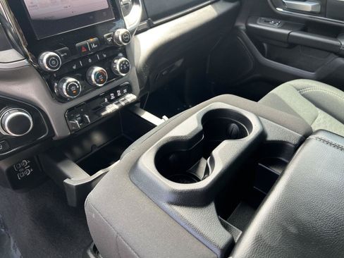 Used 2025 RAM 1500 Big Horn AWD/4WD image 37