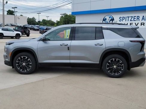 New 2026 Chevrolet Traverse LT w/ Sun and Wheel Package image 7