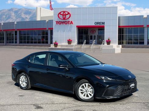 Used 2025 Toyota Camry LE FWD image 1