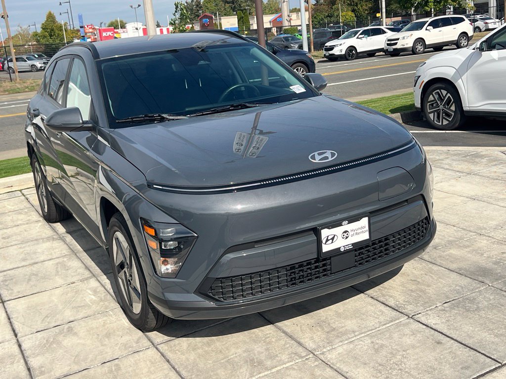 Certified 2024 Hyundai Kona SEL FWD image 3