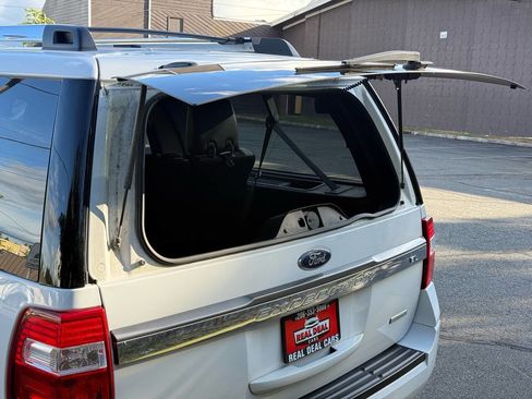 Used 2017 Ford Expedition EL Limited RWD image 10