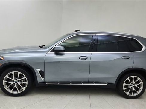 Used 2024 BMW X5 sDrive40i image 11