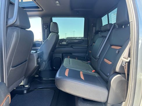 Used 2024 GMC Sierra 2500 AT4 w/ AT4 Premium Plus Package AWD/4WD image 15