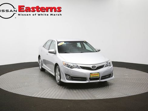Used 2014 Toyota Camry SE FWD image 50