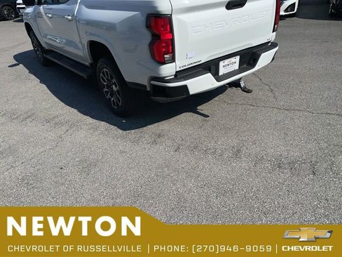 Used 2023 Chevrolet Colorado LT w/ LT Convenience Package III RWD image 9