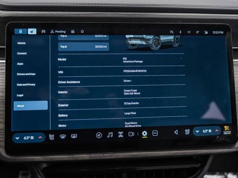 Used 2023 Rivian R1S Adventure image 29