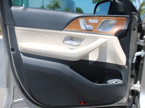 Certified 2022 Mercedes-Benz GLE 350 4MATIC w/ AMG Line Exterior image 11