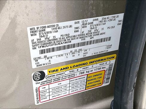 Used 2018 Ford Expedition XLT image 18