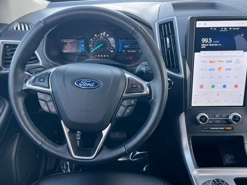 Used 2024 Ford Edge SEL image 11