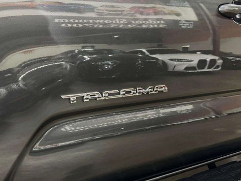 Used 2019 Toyota Tacoma SR5 image 15