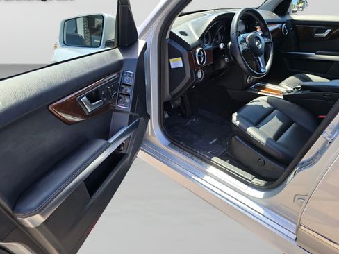 Used 2013 Mercedes-Benz GLK 350 4MATIC image 22
