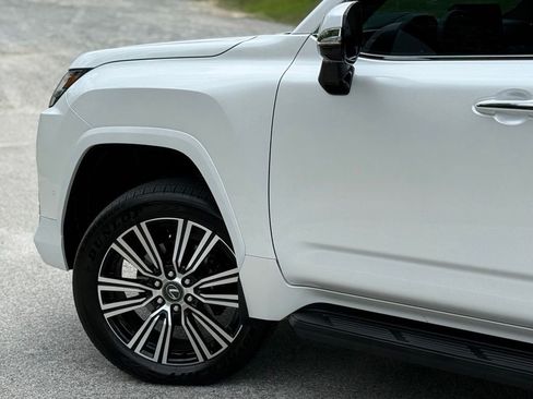 Certified 2026 Lexus LX 700h Luxury AWD/4WD image 8