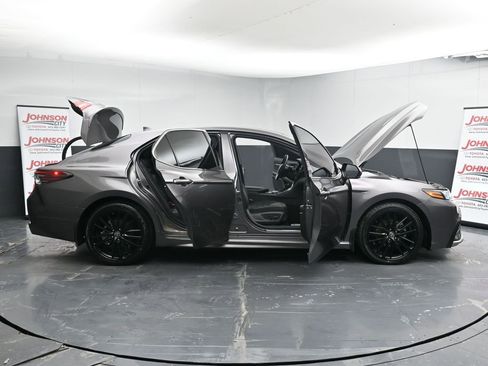 Used 2022 Toyota Camry XSE w/ Carpet Mat Package (TMS) image 43