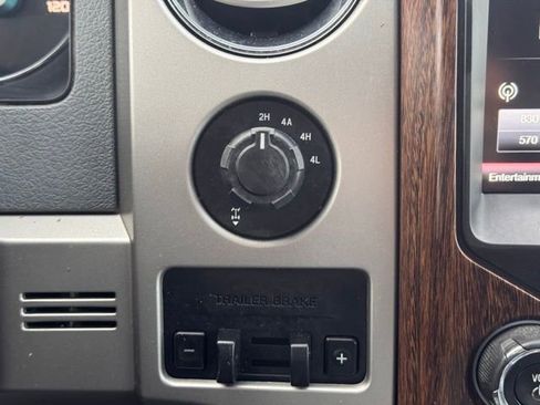 Used 2013 Ford F150 Lariat w/ Lariat Chrome Pkg image 17