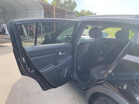 Used 2015 Kia Sportage LX FWD image 15
