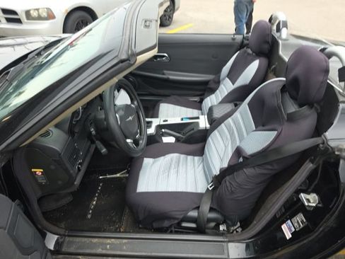 Used 2005 Chrysler Crossfire Convertible RWD image 5