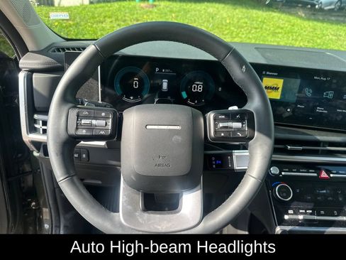 Used 2025 Hyundai Santa Fe SEL AWD/4WD image 15