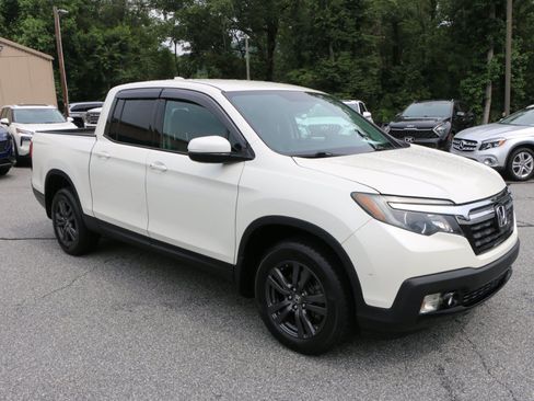 Used 2019 Honda Ridgeline Sport image 10