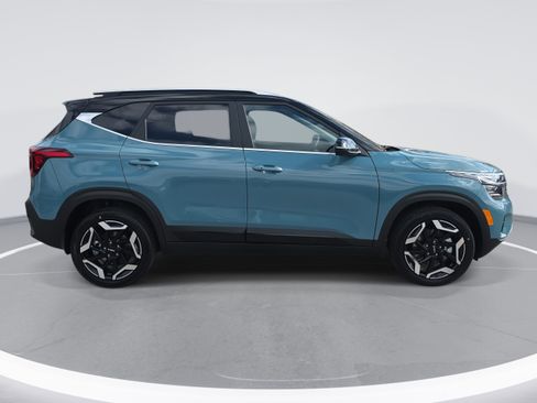 New 2026 Kia Seltos SX image 4
