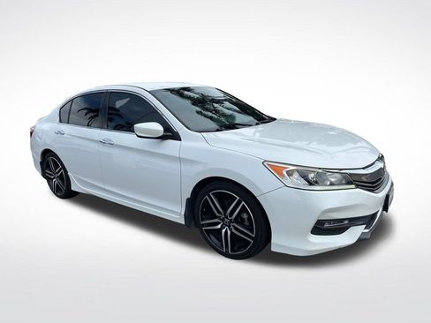 Used 2016 Honda Accord Sport image 7