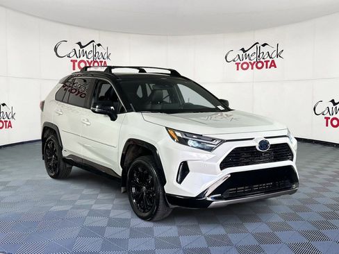 Used 2022 Toyota RAV4 XSE AWD/4WD image 3