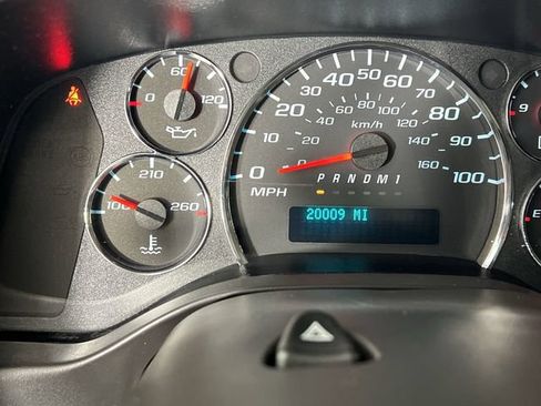 Certified 2024 GMC Savana 2500 w/ Driver Convenience Package RWD image 12
