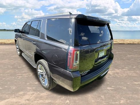 Used 2017 GMC Yukon SLT w/ Premium Edition RWD image 7
