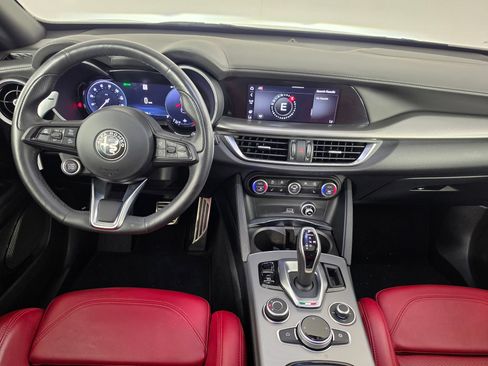 Used 2024 Alfa Romeo Stelvio Veloce AWD/4WD image 34
