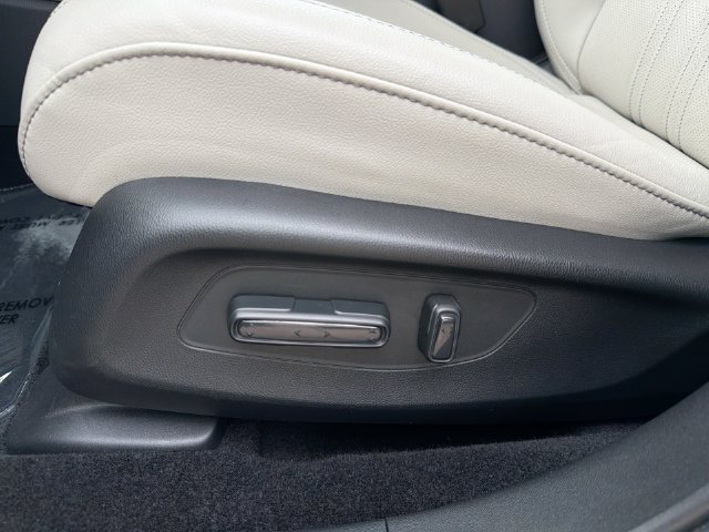 Used 2025 Honda HR-V EX-L image 23