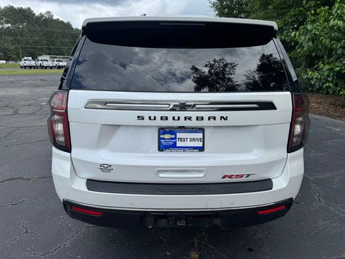 Used 2022 Chevrolet Suburban RST w/ Luxury Package RWD image 4