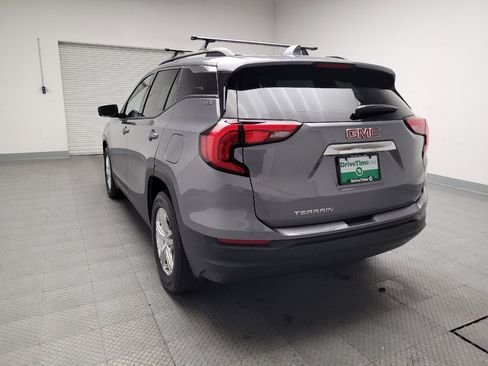 Used 2018 GMC Terrain SLE w/ Driver Convenience Package image 6