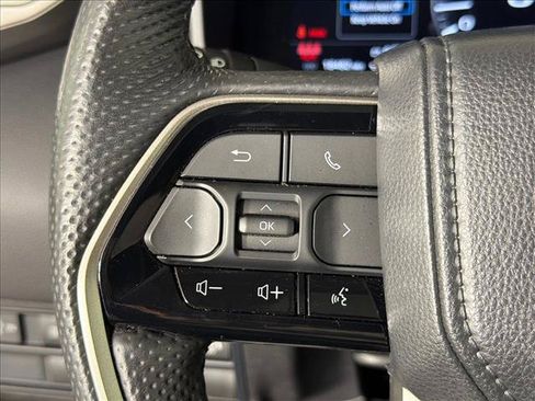 Used 2024 Toyota Tundra Limited AWD/4WD image 25