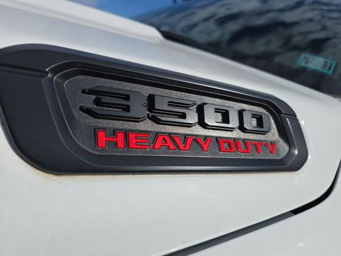 Used 2024 RAM 3500 Tradesman w/ Safety Group image 12