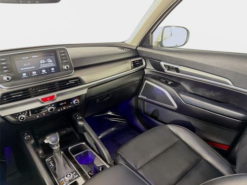 Used 2020 Kia Telluride S AWD/4WD image 25