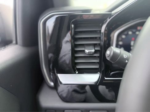 New 2026 Chevrolet Silverado 1500 LT w/ Z71 Off-Road Package image 16