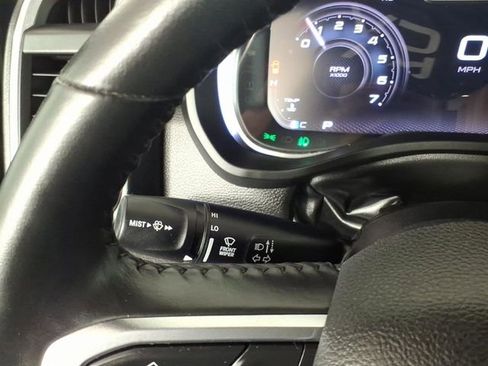 Used 2023 RAM 1500 Laramie AWD/4WD image 18