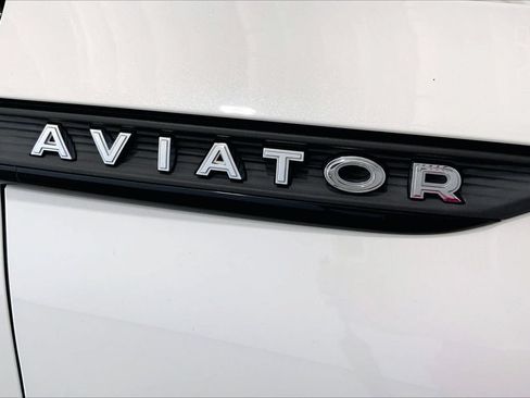 Used 2022 Lincoln Aviator Reserve w/ Equipment Group 201A AWD/4WD image 30