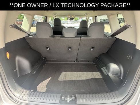 Used 2025 Kia Soul LX w/ LX Technology Package FWD image 16