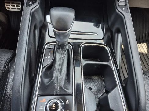 Used 2022 Kia Telluride SX w/ Towing Package AWD/4WD image 31