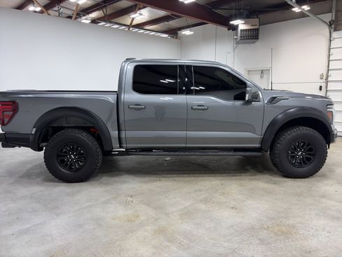 Used 2025 Ford F150 Raptor AWD/4WD image 7