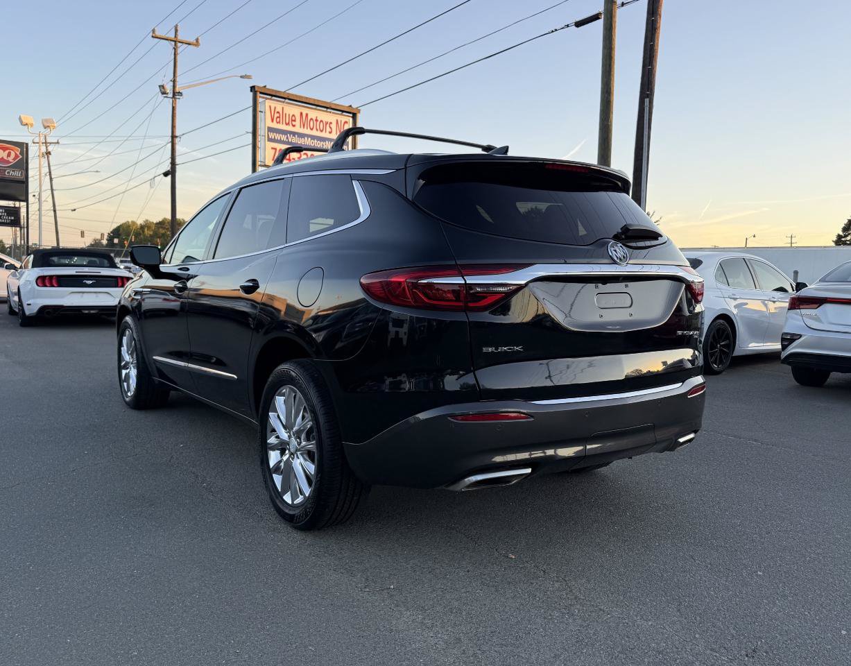 Used 2018 Buick Enclave Premium w/ Experience Buick Package AWD/4WD image 4
